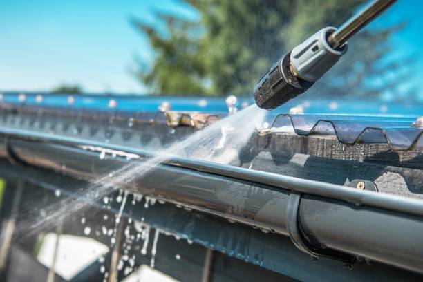 Best Garage Pressure Washing  in Aliquip, PA