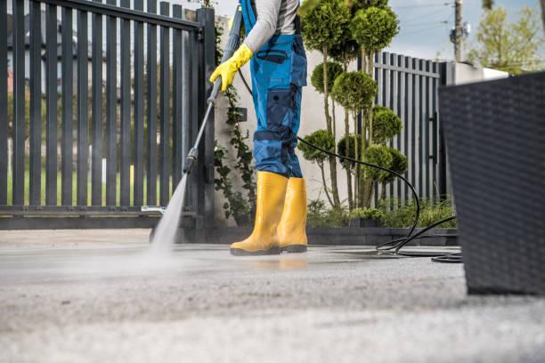 Why Choose Our Certified Pressure Washing Experts for Your Project Needs in Aliquippa, PA?